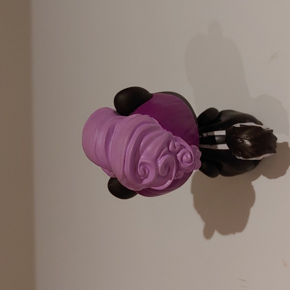 LOL Surprise Pets Eye Spy Series 4 - Miss Skunk - Picture 3 of 4